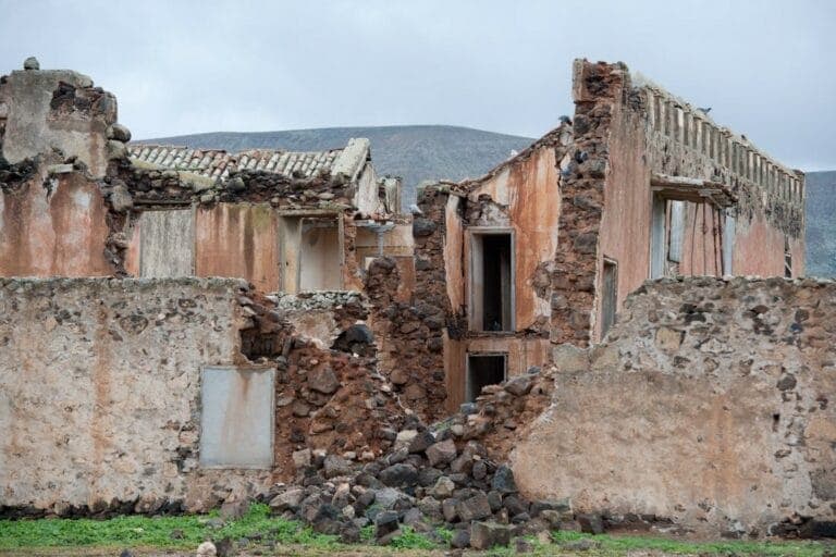 CC apremia a la conservación de la Casa del Inglés con un concurso de proyecto arquitectónico