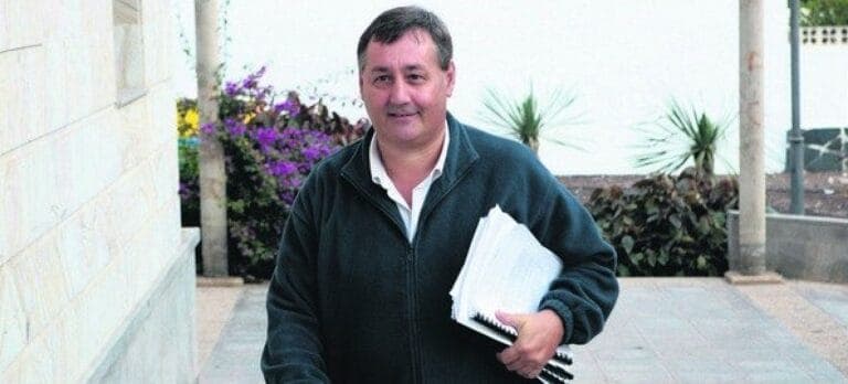 El alcalde de Pájara adjudica un contrato de 628.000 euros a la empresa de Manuel Travieso, también de AMF