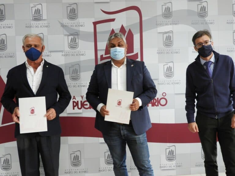 Convenio entre Puerto del Rosario y la Cámara de Comercio para la formación digital de empresas