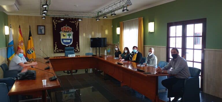 La Oliva y Ahinor ofrecen asesoramiento a los afectados por productos financieros