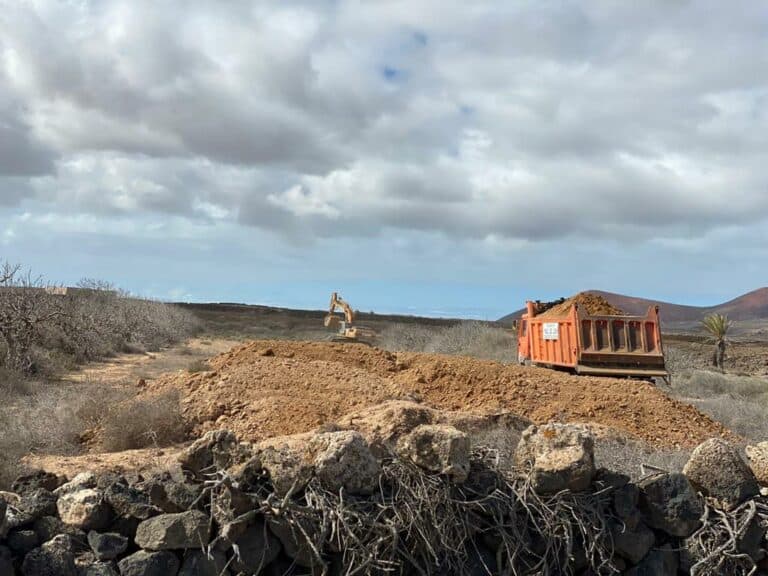 CC denuncia que dos proyectos eólicos destrozan gavias y tableros de la rosa del Cohombrillo