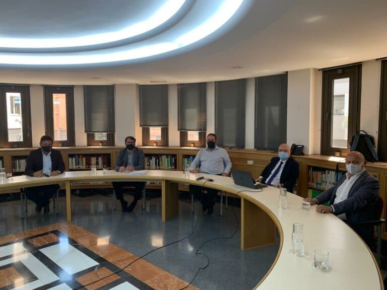 Pedro Armas presenta al Gobierno canario el ambicioso plan Costa Jandía