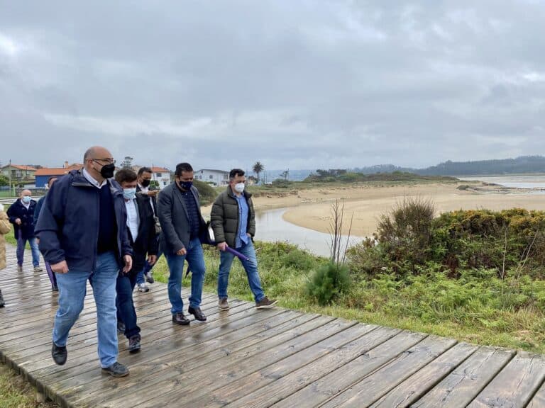 El alcalde de Pájara y el secretario del Cabildo, de ‘ruta’ por Galicia