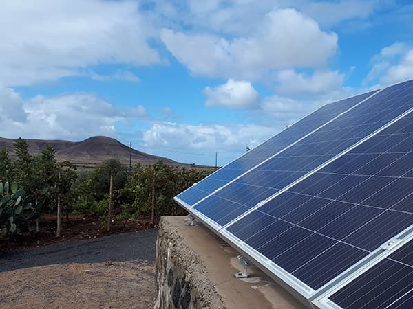 Fuerteventura aprueba las subvenciones para energías renovables en explotaciones agropecuarias