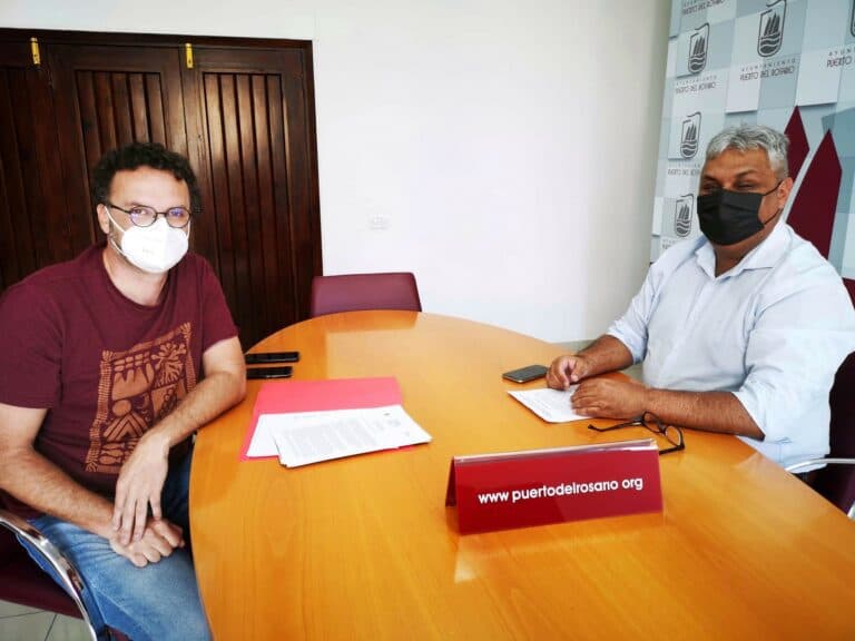 El alcalde defiende la plena cobertura del servicio de Correos en Puerto del Rosario