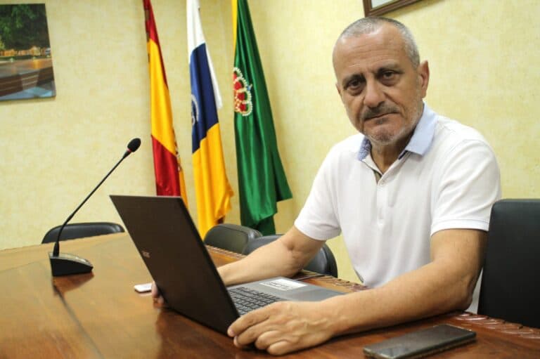 Mario Cabrera solicita a Matías Peña que cese al edil nacionalista Juan Galván