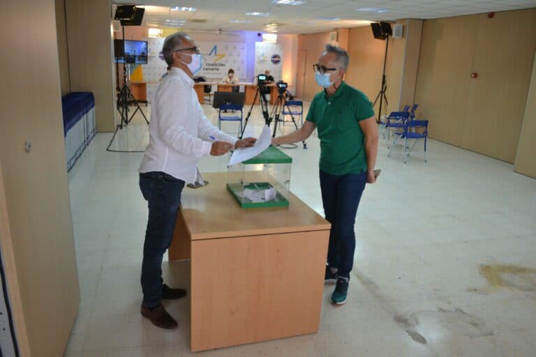 CC Fuerteventura avala la gestión de Mario Cabrera al frente del partido