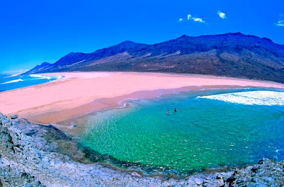 La Razón concede a Fuerteventura el Premio al Mejor Destino Turístico de Playa de Canarias