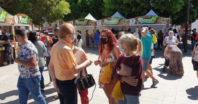 El Mercado Agrícola de Antigua regaló un domingo de encuentros y numerosas ventas