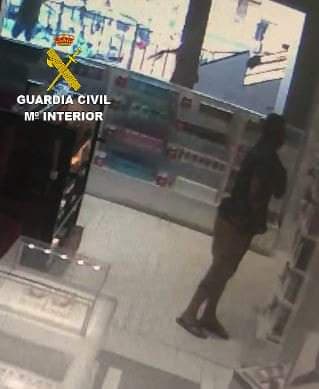 Detenido por robar más de 3.000 euros en perfumes en Morro Jable