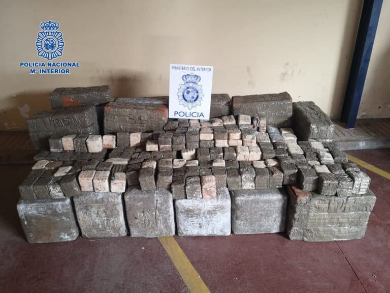 Incautan 1.270 kilos de hachís en una nave industrial de El Matorral