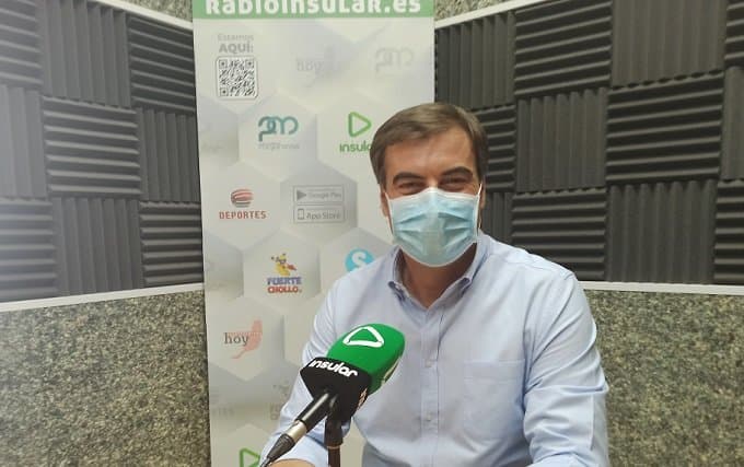 Fernando Enseñat: «El alcalde y sus concejales son un circo»