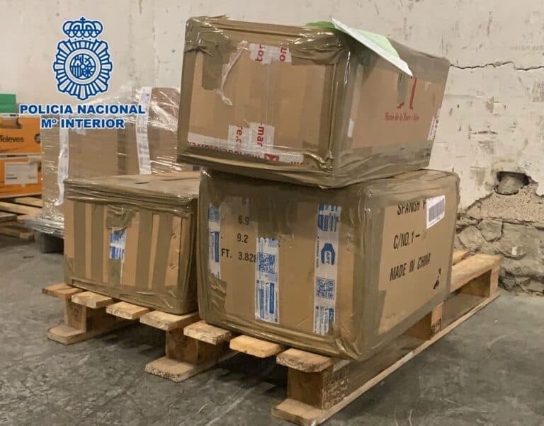 Mandan 100 kilos de hachís por correo de Fuerteventura a Tenerife