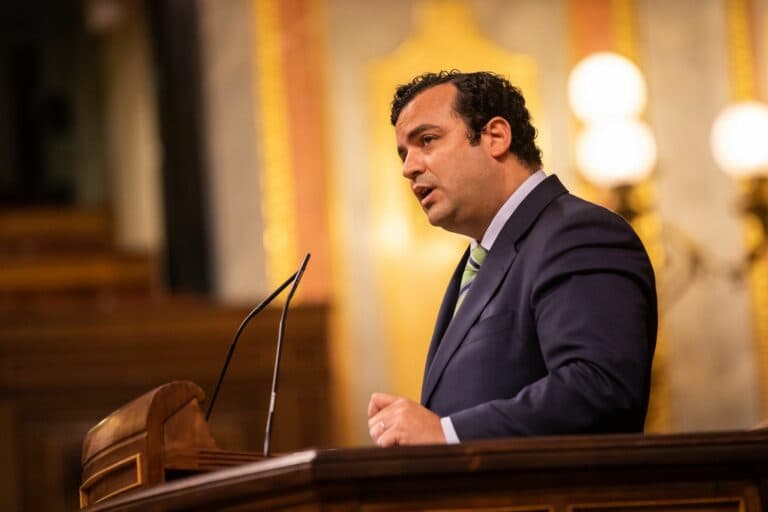 Vox escoge Betancuria para dar a conocer su programa y escuchar a los vecinos ‘a pie de calle’