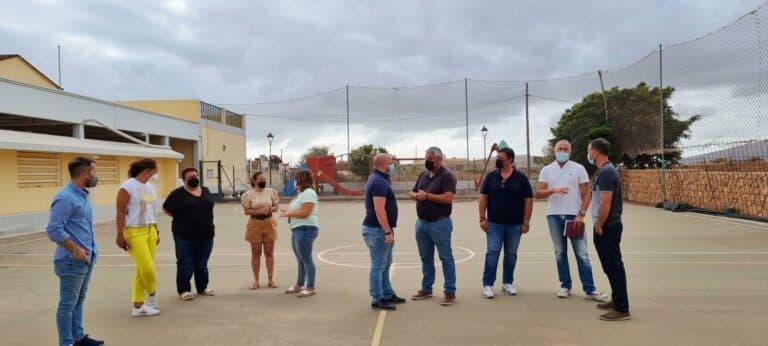 La cancha deportiva de Tesjuate contará con un nuevo vallado