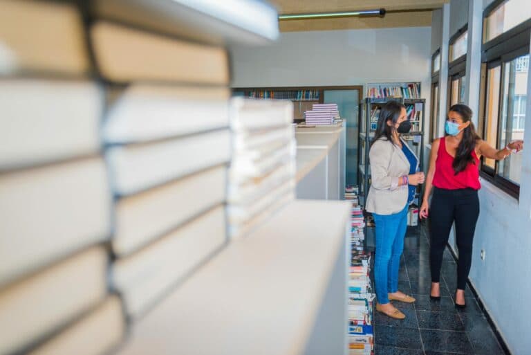 La Biblioteca Pública de Gran Tarajal mejora sus instalaciones