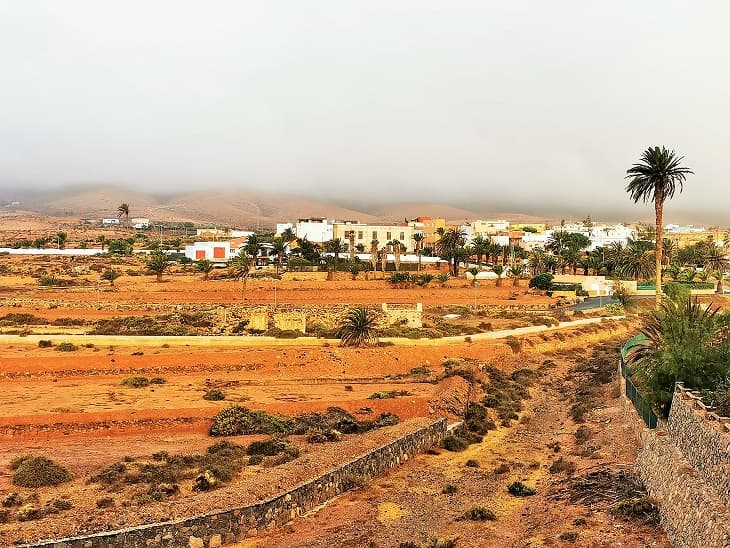 El Ayuntamiento asfaltará los caminos rurales en Goma, El Cantil y La Percha