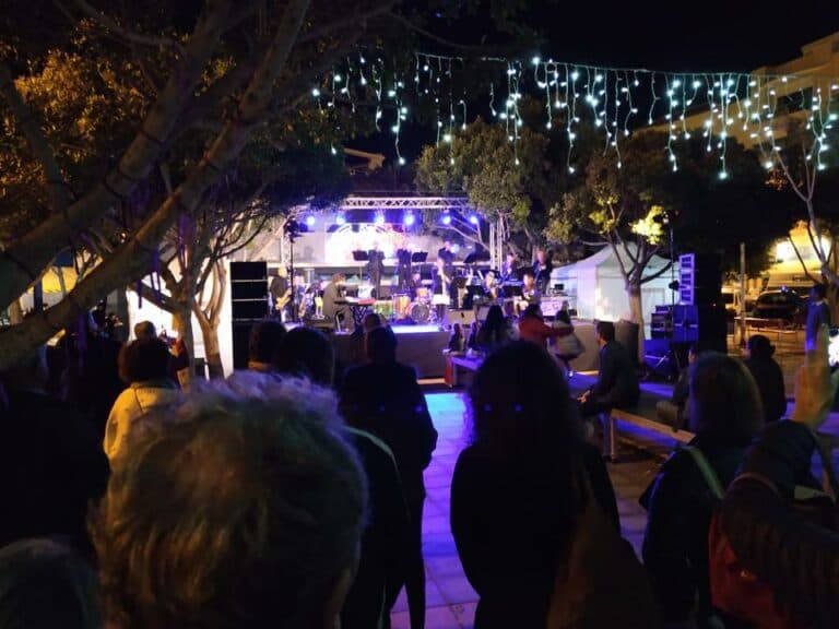 Tuineje se prepara para recibir su mejor Navidad con una gran noria