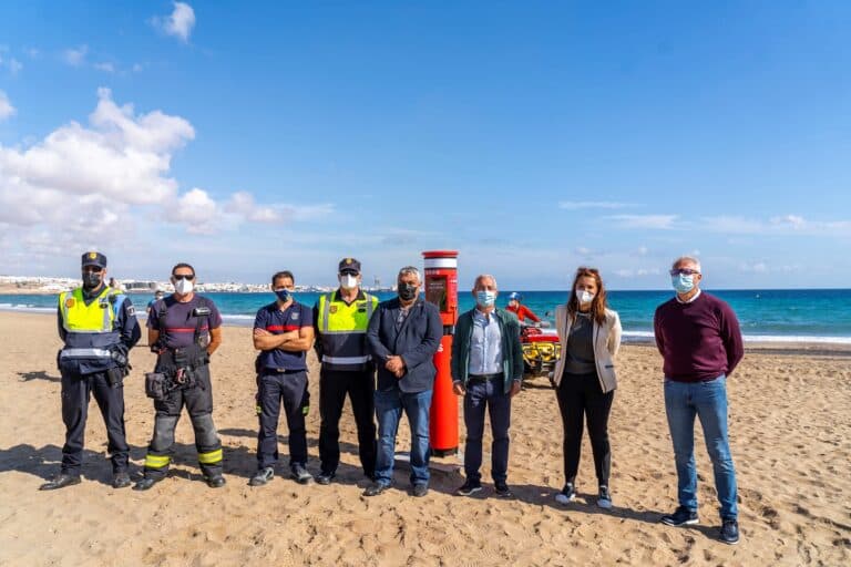La capital estrena tres nuevos dispositivos de emergencia en Playa Blanca y Puerto Lajas
