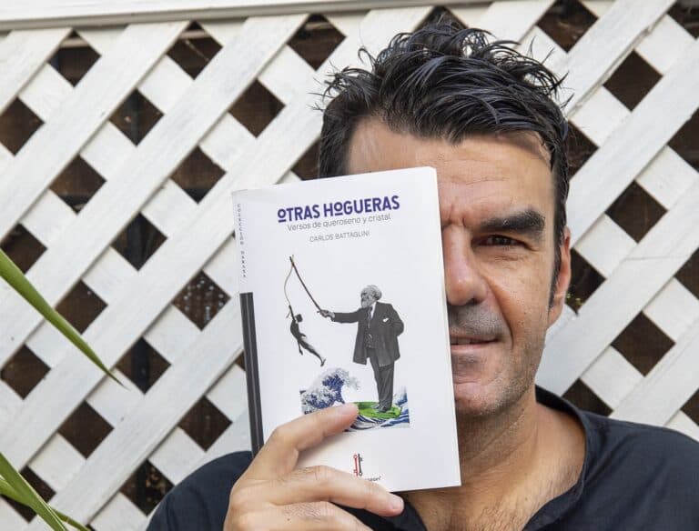 Carlos Battaglini presenta su nuevo libro ‘Otras Hogueras’ en el Centro Bibliotecario Insular