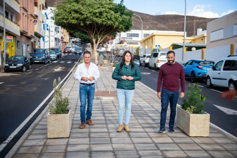 Inaugurada la nueva calle Manuel Velázquez Cabrera en Gran Tarajal