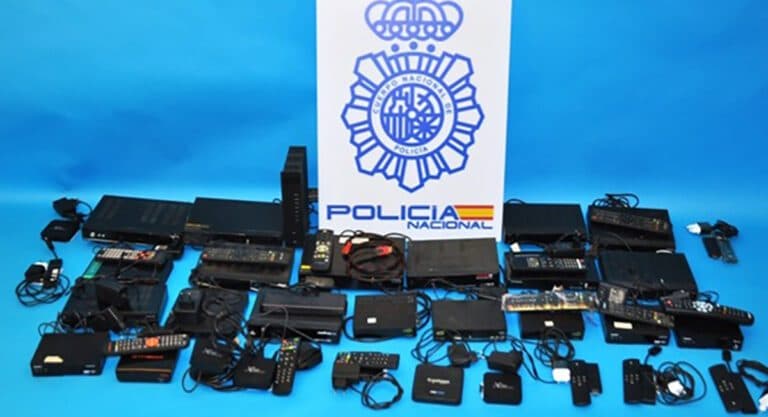 Policía Nacional inspecciona 166 establecimientos por distribución ilícita de partidos de fútbol