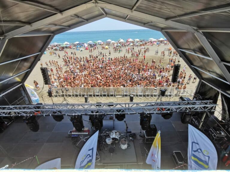 FOTOS | Más de 5.000 personas vibran en el Summer Sound Festival de Gran Tarajal