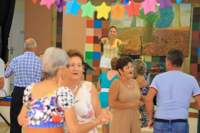 Los centros de mayores de Tuineje recuperan sus talleres de baile