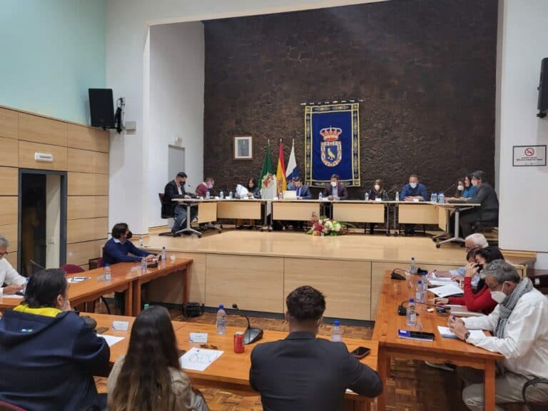 Pájara baja los impuestos sobre Vehículos de Tracción Mecánica