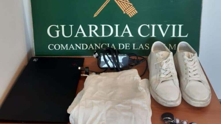 Detenido ‘in fraganti’ un ladrón de 22 años en Corralejo