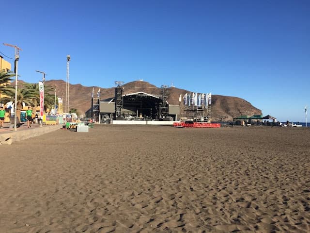 El ayuntamiento «lucha» para que el Arena Negra se celebre en la playa de Gran Tarajal