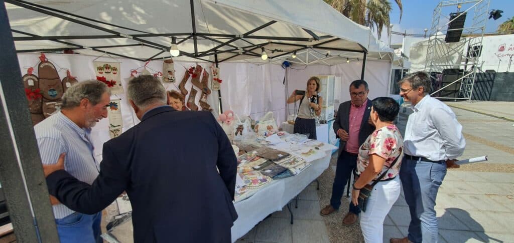 La Plaza de la Paz acoge las primeras Jornadas de Artesanía