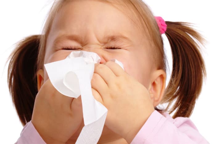 Alertan de la «gran incidencia» de infecciones respiratorias en niños en Canarias