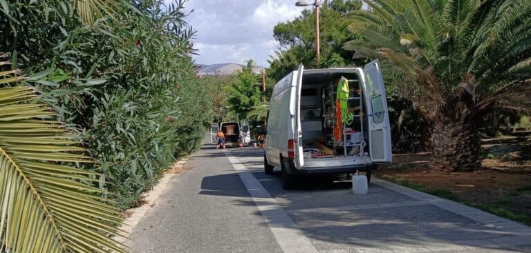 El ayuntamiento renueva el alumbrado público del carril bici de Costa Calma
