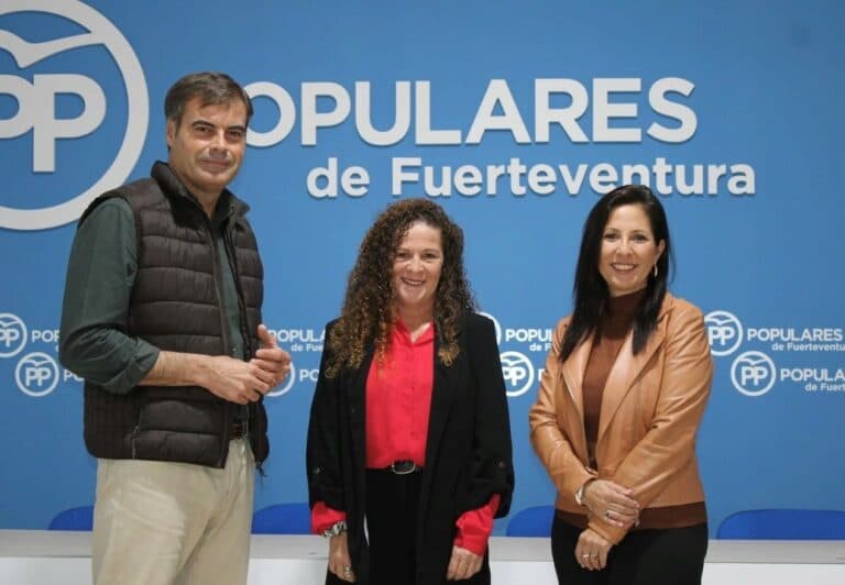 CC pide a Leticia Cabrera que entregue su acta de concejala y se le retiren sus áreas de gobierno