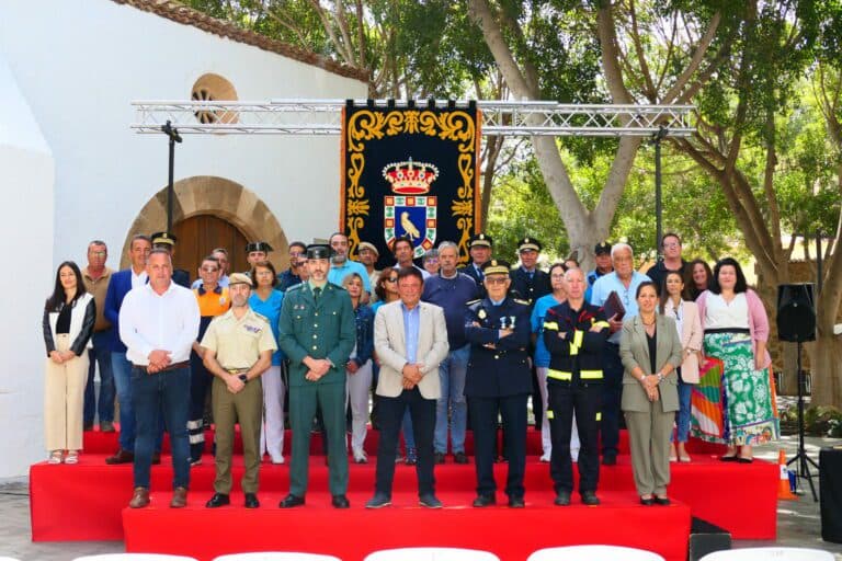 Pájara homenajea la «labor ejemplar» del personal municipal durante la pandemia