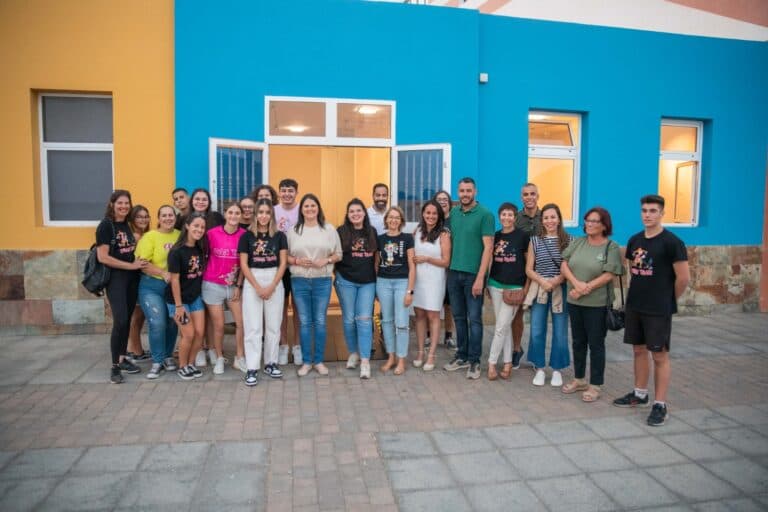 Tuineje cede un local a Hospitrán para que continúe llevando la alegría al hospital