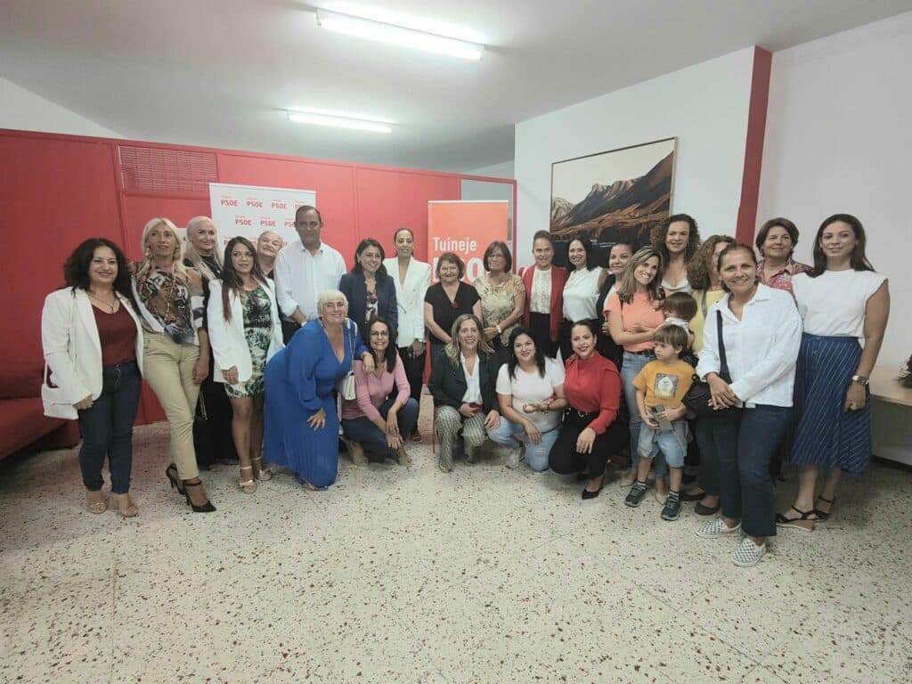 Blas Acosta arropa la candidatura socialista de Dulce García en Tuineje