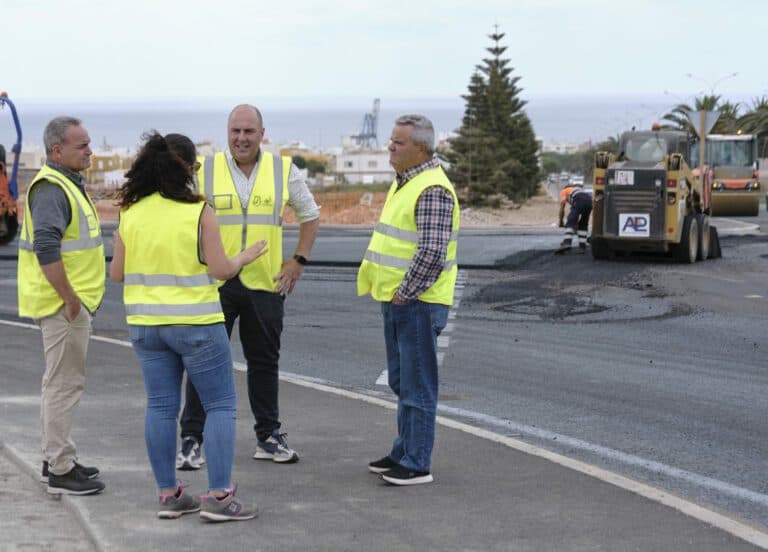 Lloret supervisa las obras en la Avenida Juan de Bethencourt de Puerto del Rosario
