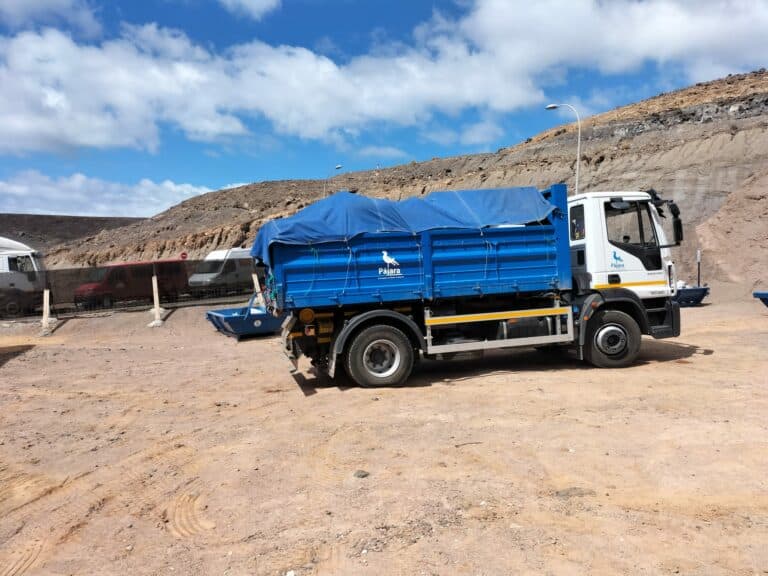 Pájara retira más de medio millón de toneladas de residuos de vertederos incontrolados