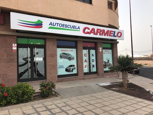 Autoescuela Carmelo cumple 40 años enseñando a conducir