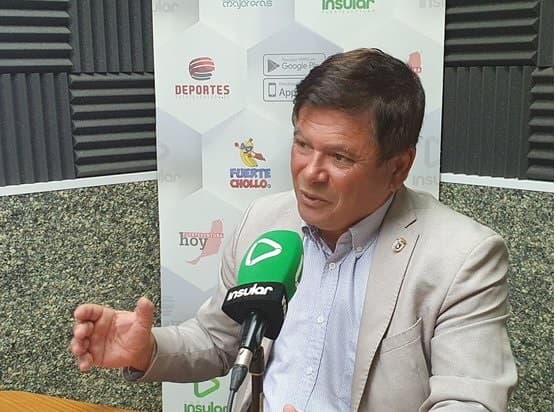 Armas se compromete a conseguir las viviendas públicas necesarias para el municipio