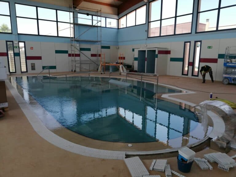 Últimos trabajos para la puesta en marcha de la piscina terapéutica de Puerto del Rosario