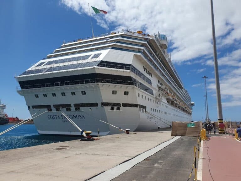 Un nuevo crucero recala en Fuerteventura