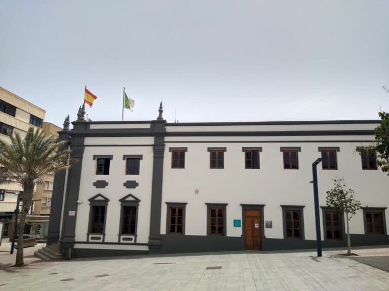 El Cabildo abre el plazo de subvenciones al autoconsumo y la implantación de energías renovables