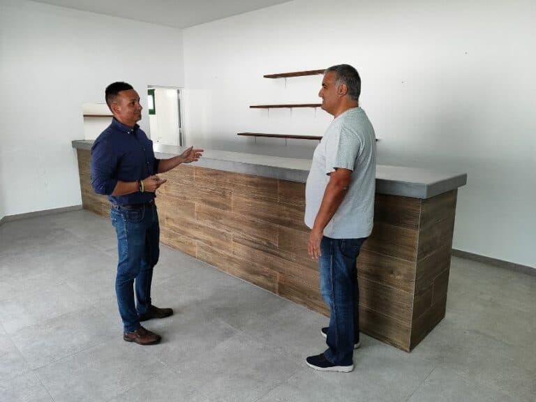 Finalizan las obras del bar y la cocina del Centro Cultural de Vallebrón