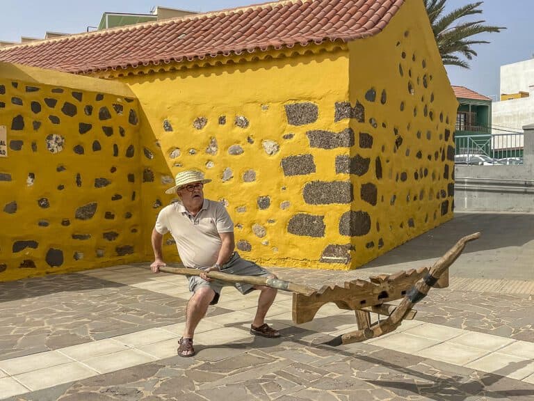 Levantamiento de Piedra y del Arado: testigos del pasado aborigen y colonial