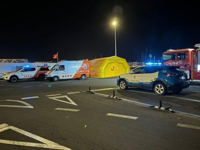 Rescatan a 102 migrantes en Fuerteventura en medio del aumento de llegadas a las Islas Canarias