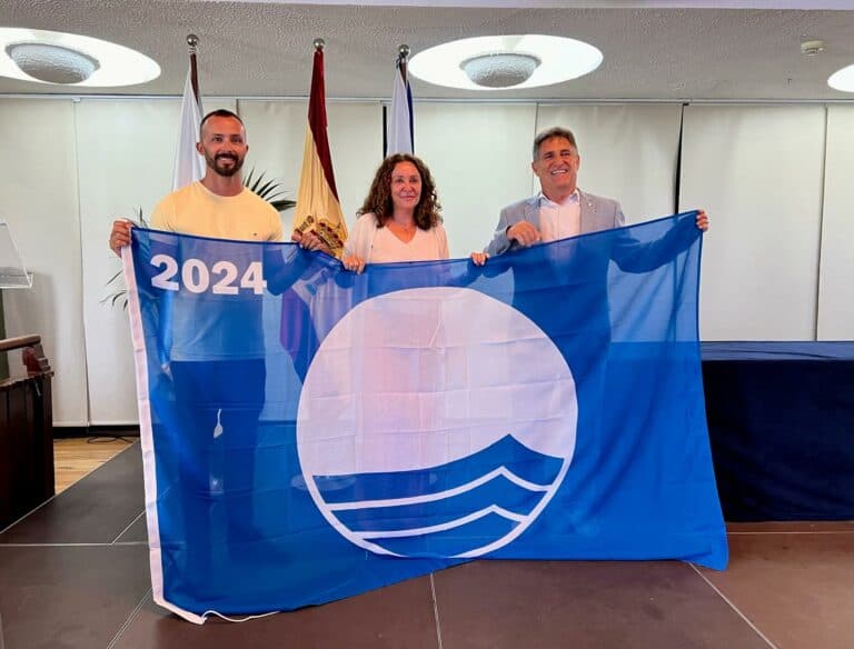 Playa Blanca, Los Pozos y Puerto Lajas revalidan sus Banderas Azules