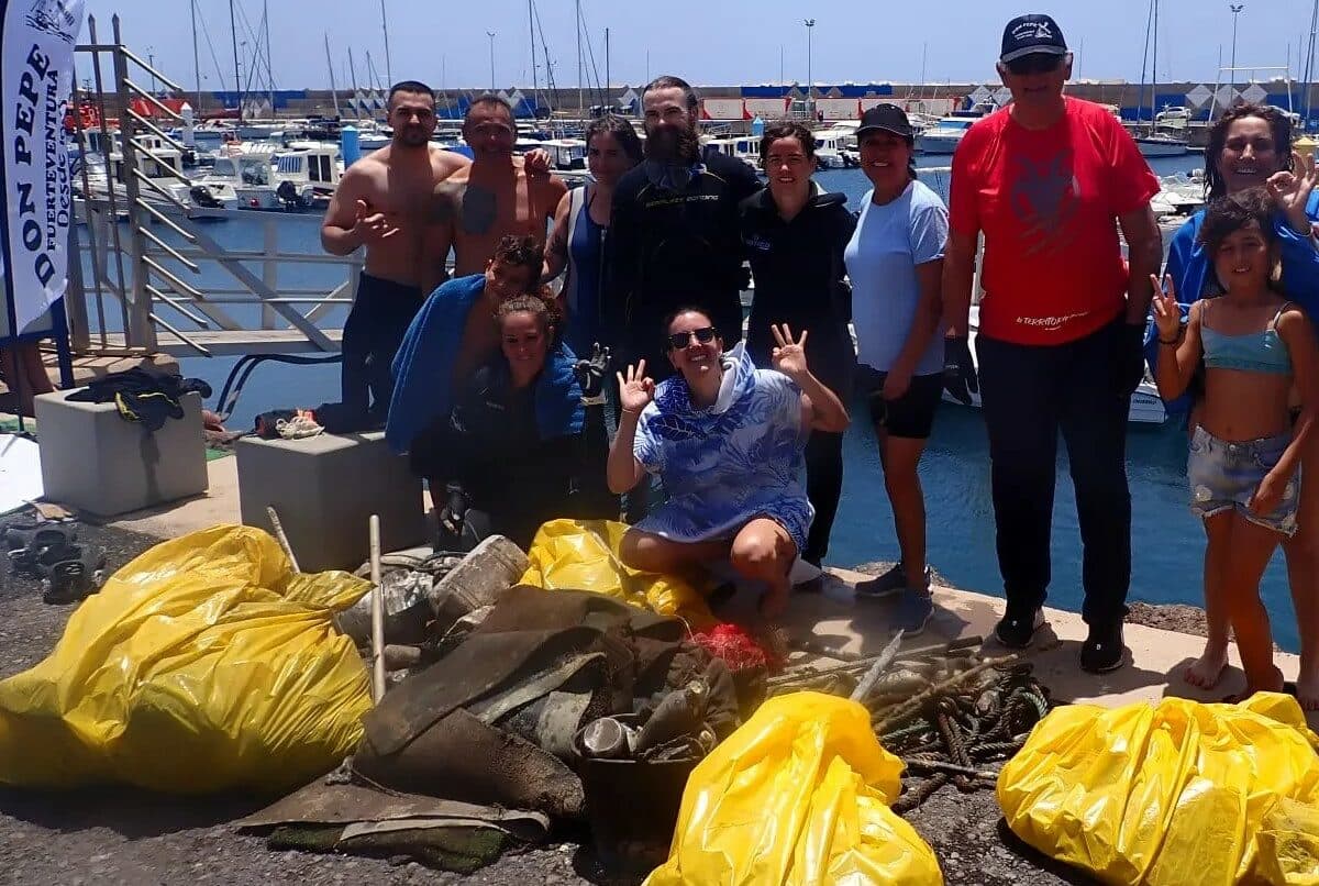 Día Mundial de los Océanos cuidando el medio ambiente